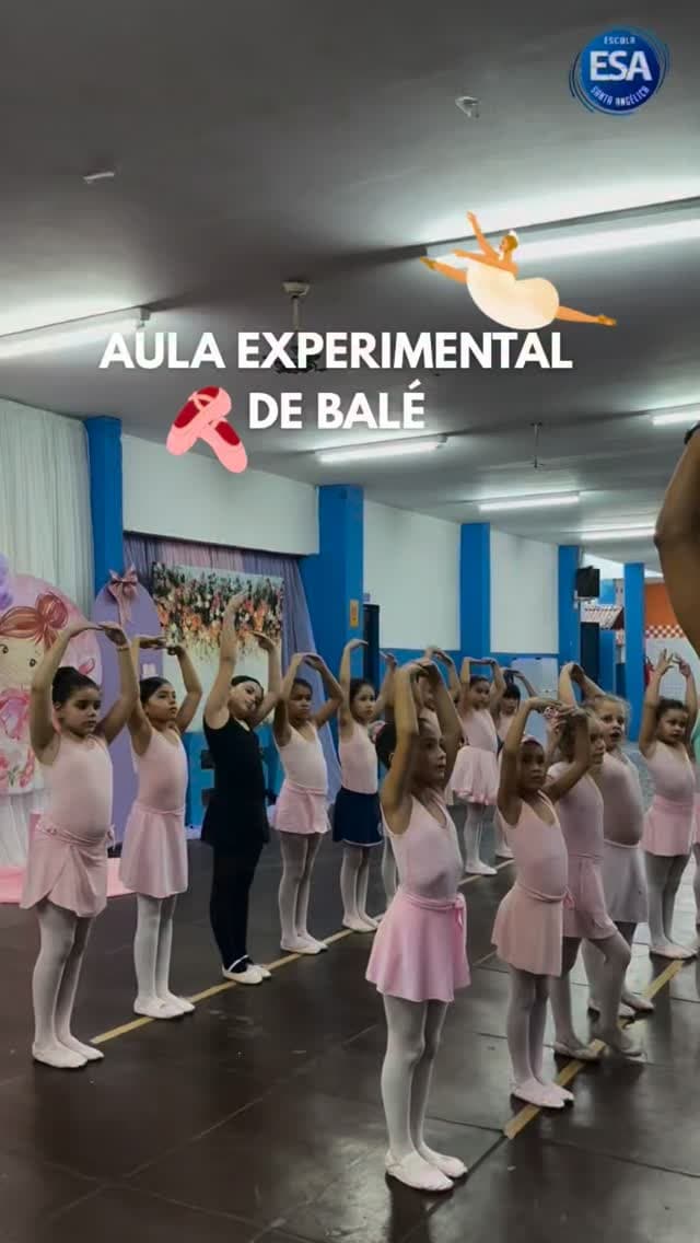Aula aberta de balé com as alunas
